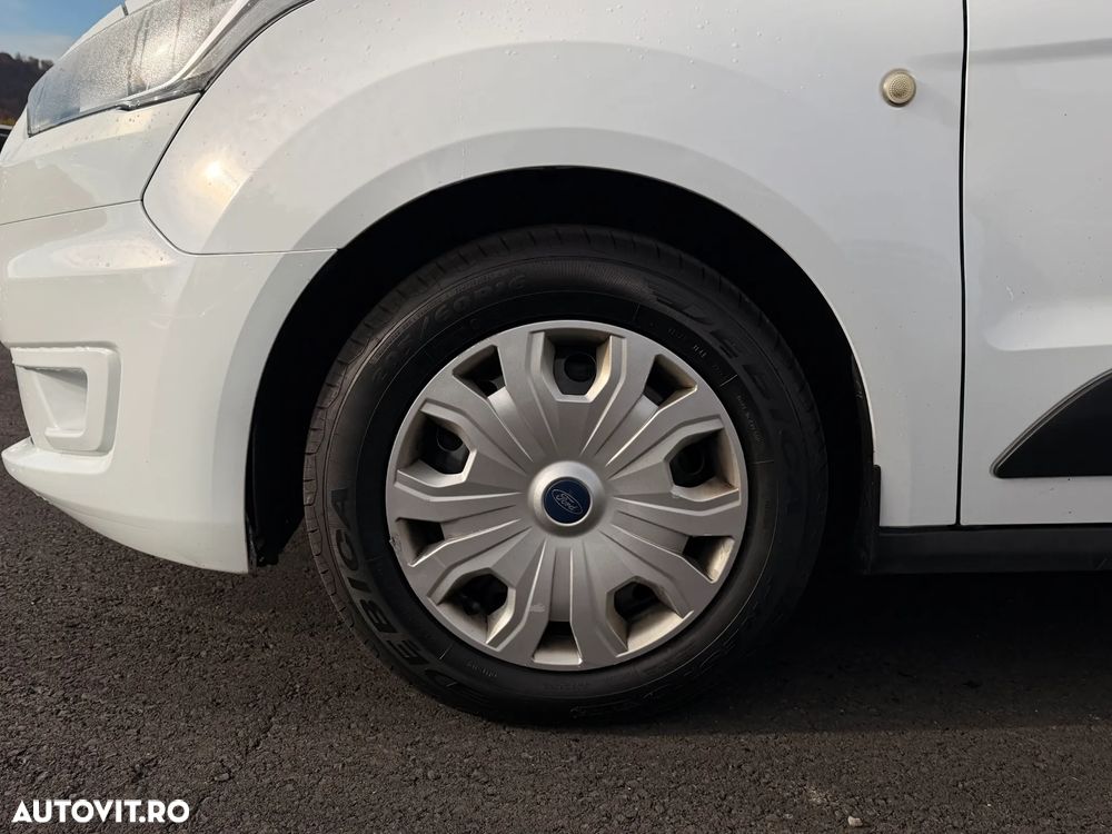 Ford Transit Connect - 21