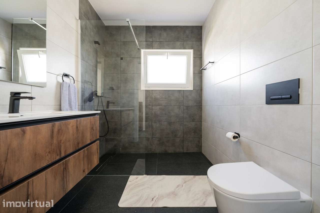 Sesimbra Moradia Isolada T3 com Piscina - Grande imagem: 5/33