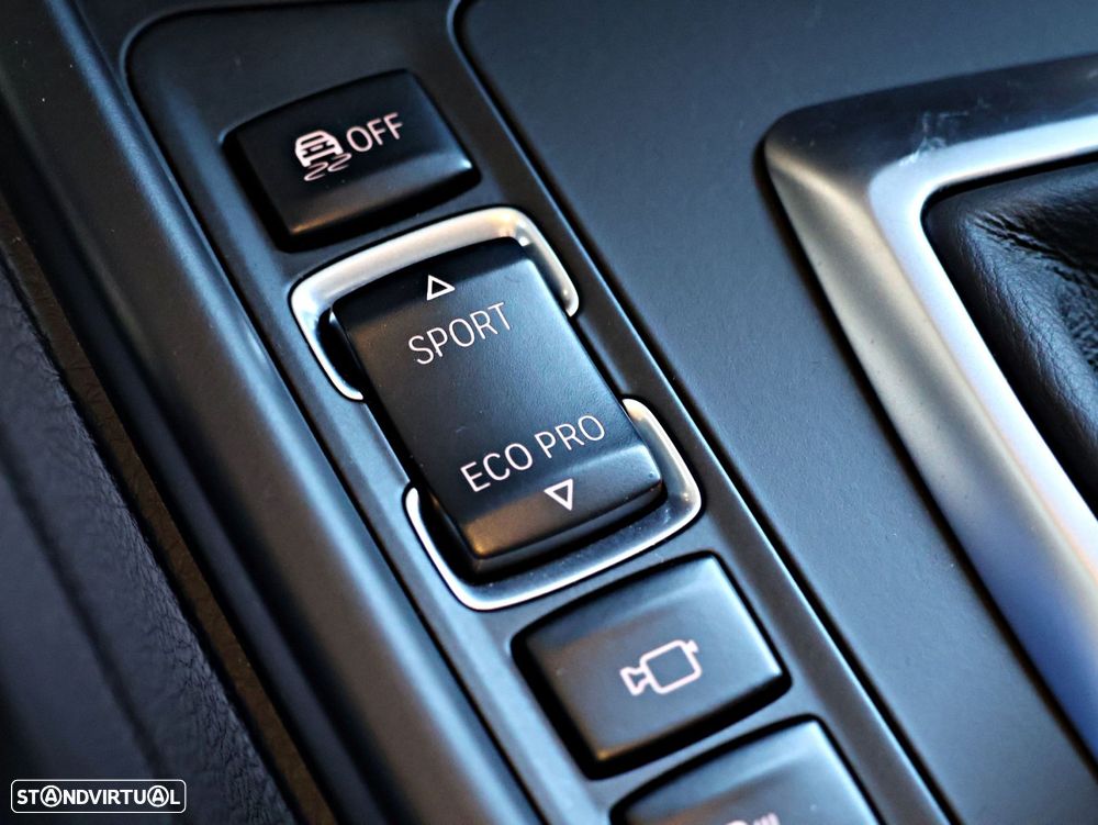 BMW 320 d Touring Advantage Auto - 59