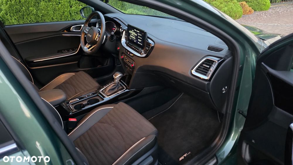Kia Ceed 1.5 T-GDI DCT7 OPF GT Line - 6