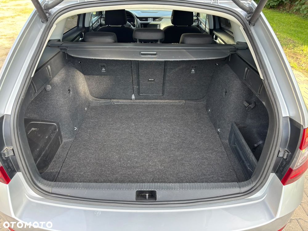 Skoda Octavia 2.0 TDI SCR Ambition DSG - 10