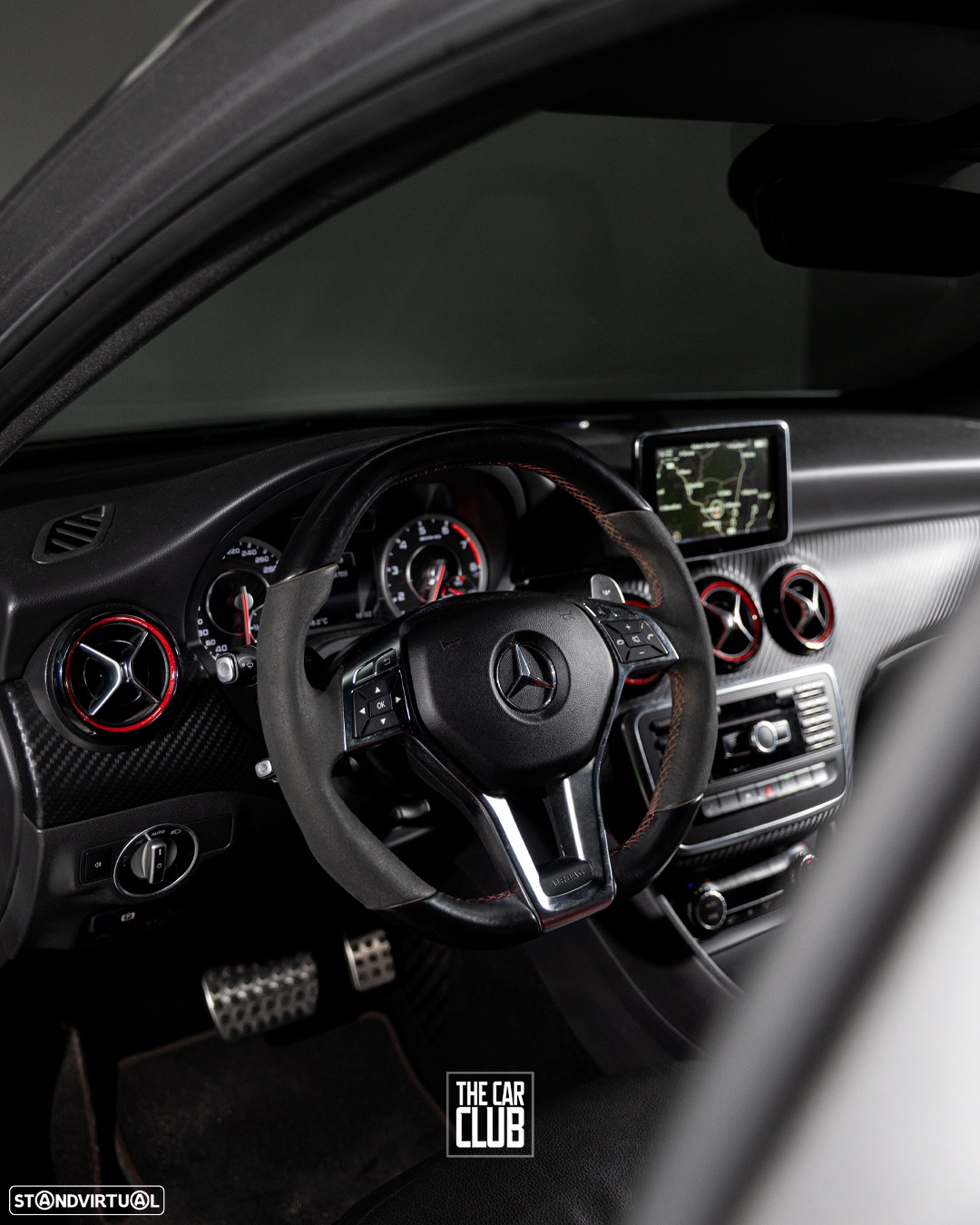 Mercedes-Benz A 45 AMG 4Matic Speedshift 7G-DCT - 17
