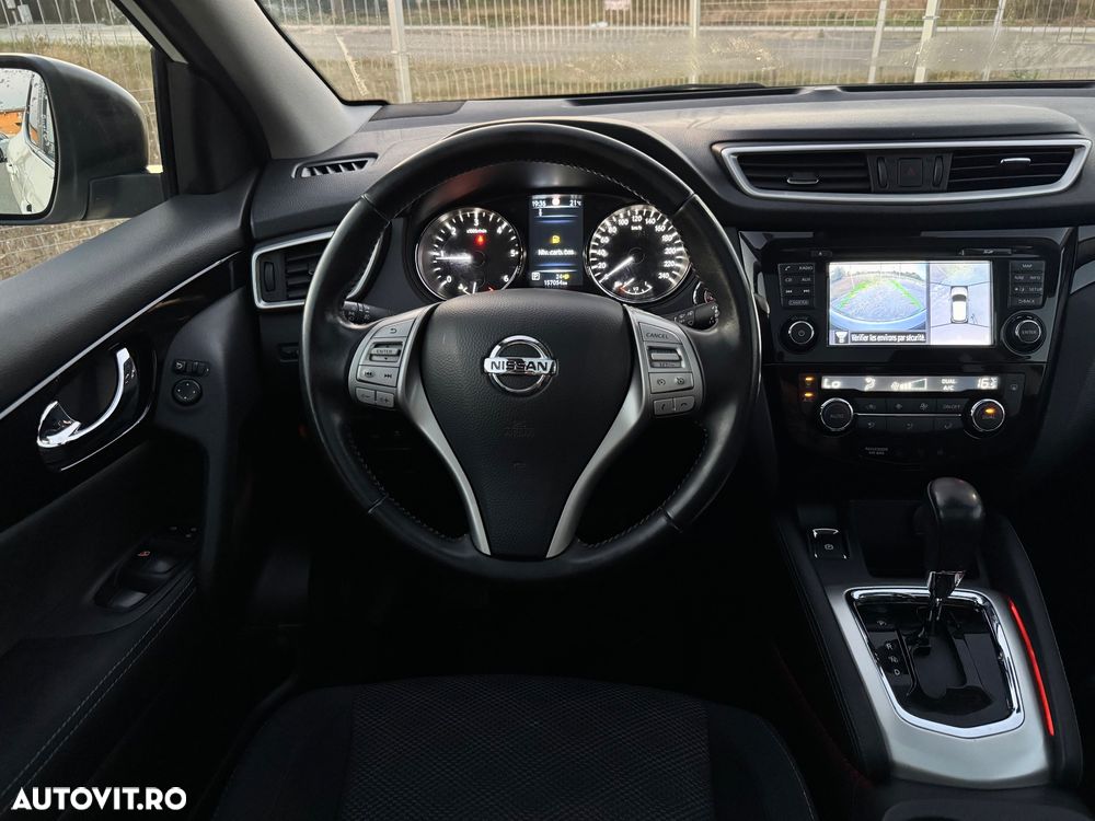 Nissan Qashqai 1.6 DCI Start/Stop X-TRONIC Tekna - 13