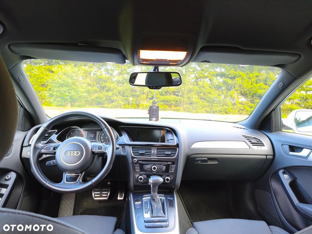 Audi A4 Avant 2.0 TDI Quattro S tronic - 12