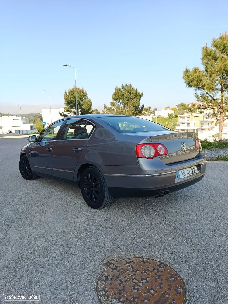 VW Passat 2.0 TDI Highline DSG - 17