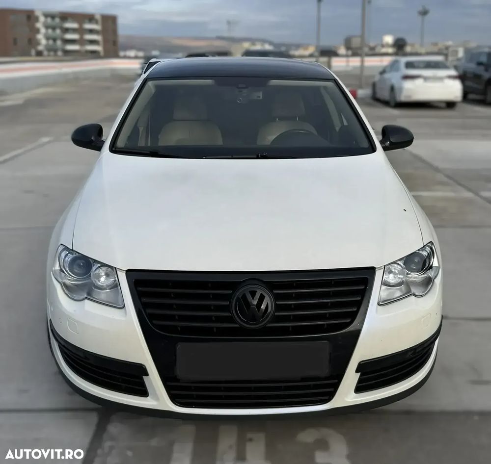 Volkswagen Passat 2.0TDI Highline DPF DSG - 2