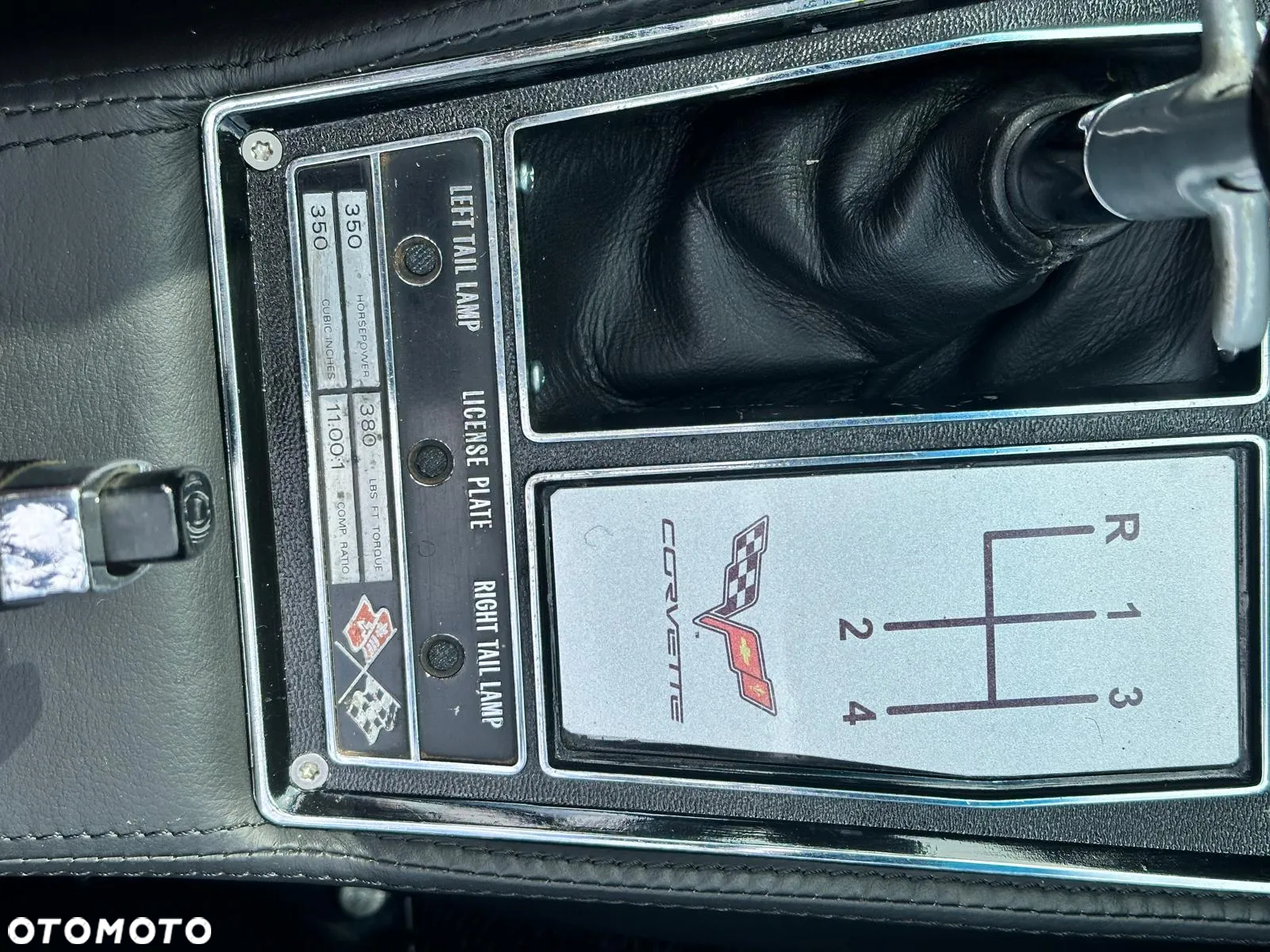Chevrolet Corvette - 11