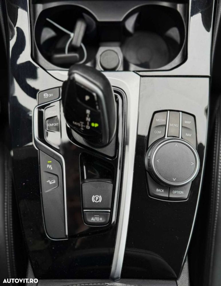 BMW X3 xDrive20d AT xLine - 27