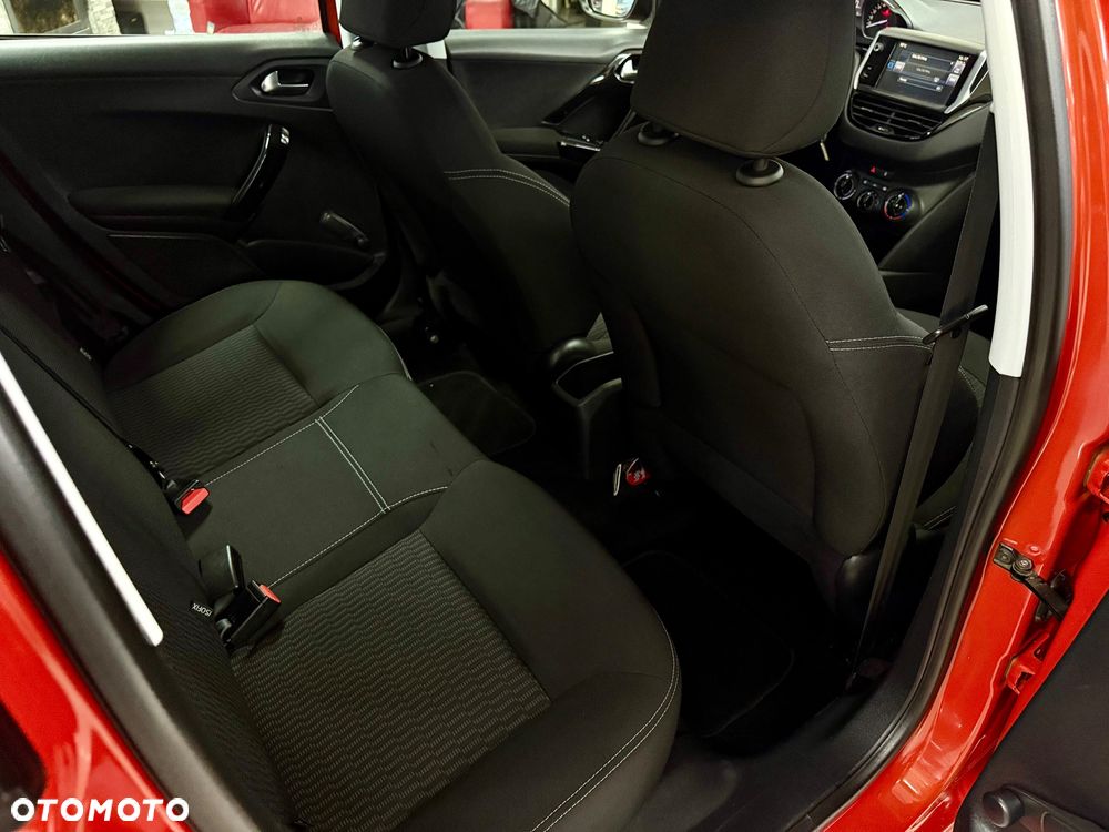 Peugeot 208 82 VTI Style - 18