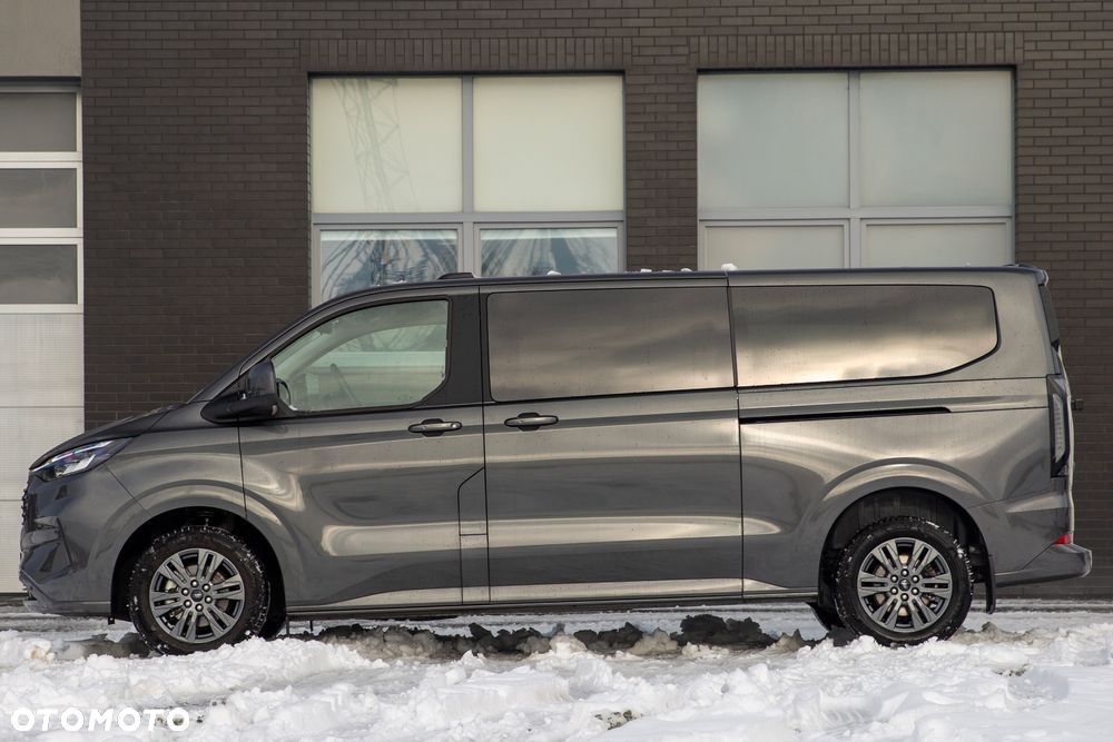 Ford Tourneo Custom - 6
