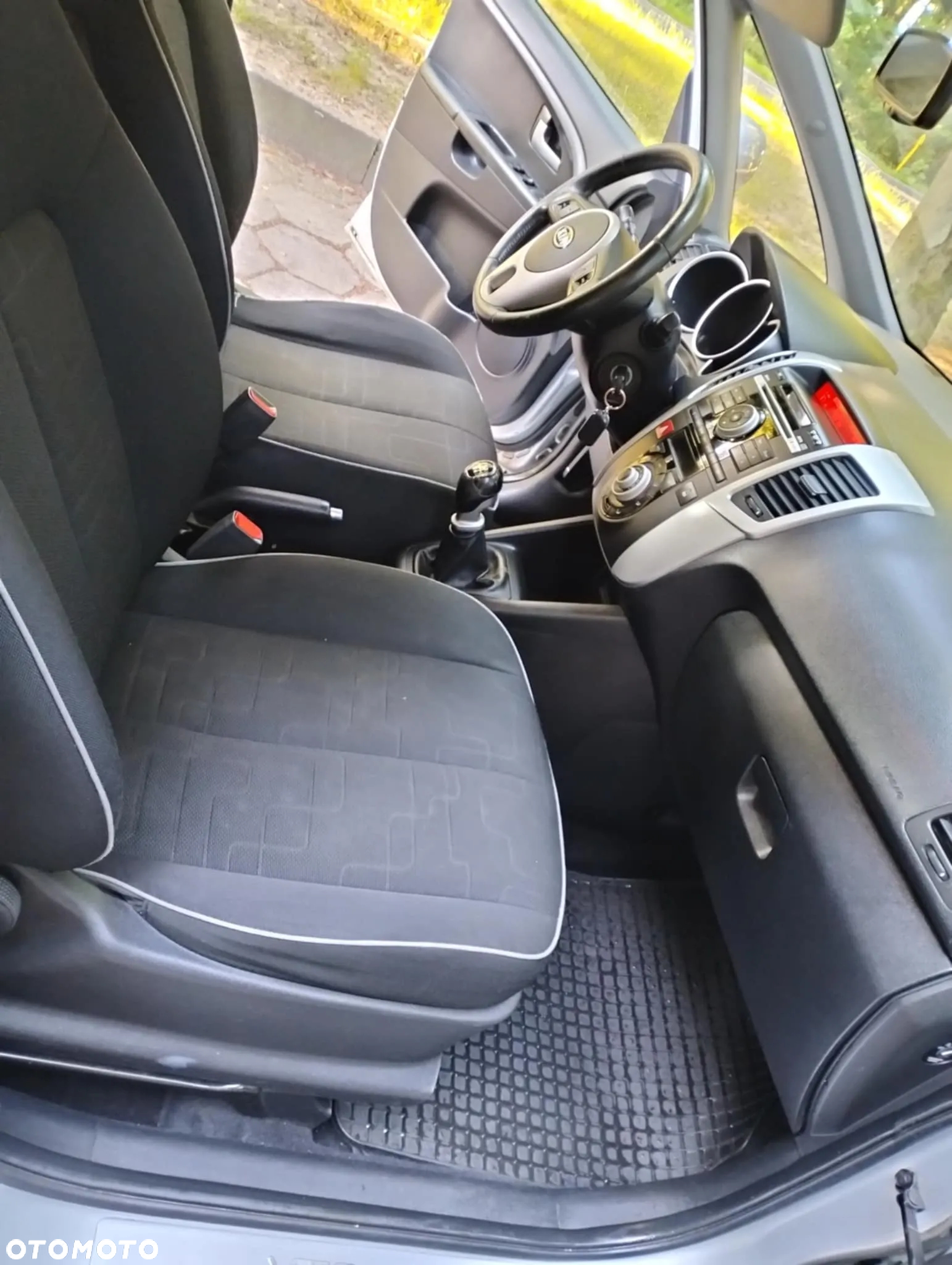 Kia Venga - 19
