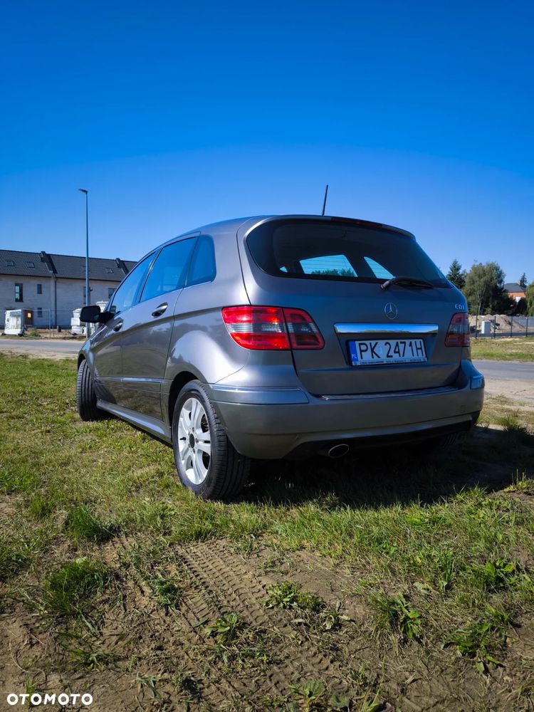 Mercedes-Benz Klasa B 180 CDI - 12