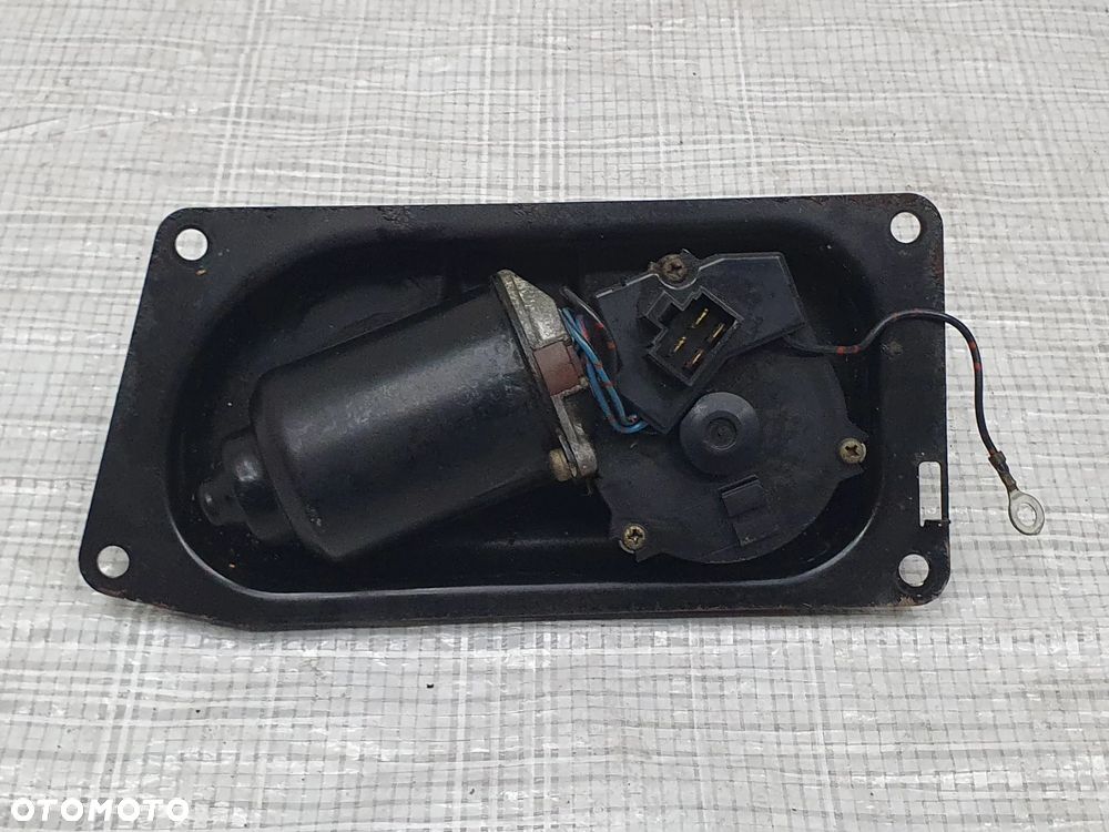 Silniczek wycieraczek przednich (przód) do Suzuki Vitara I