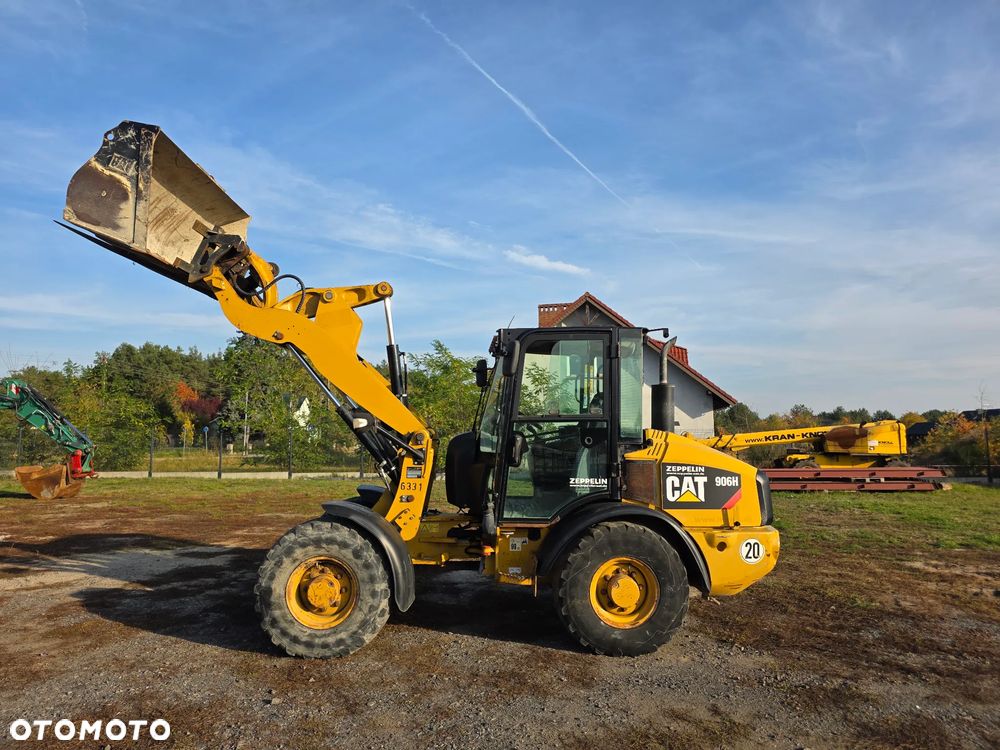 Caterpillar 906 / 908 - 9