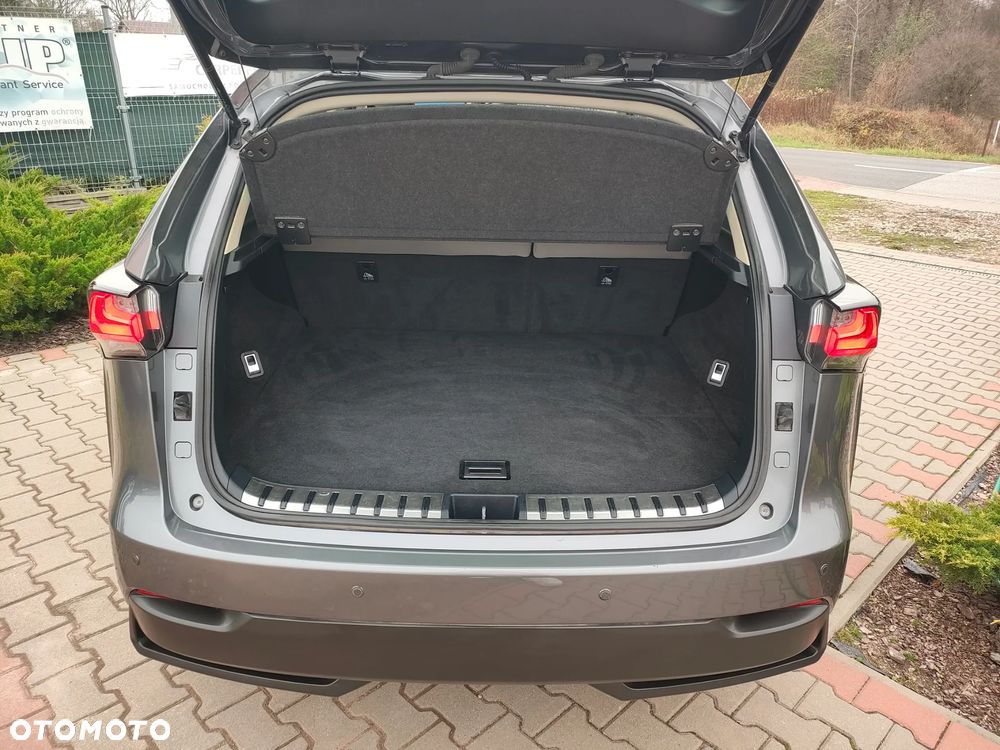 Lexus NX 300h Comfort AWD - 16