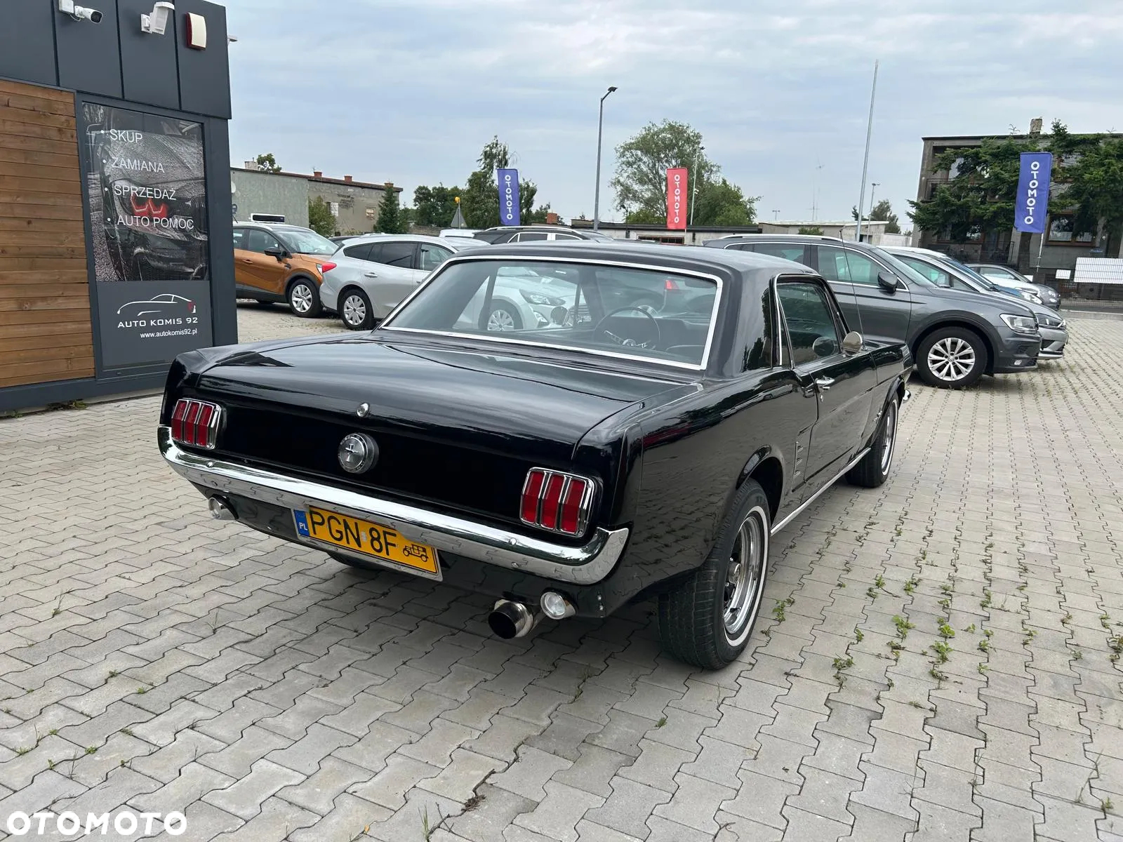 Ford Mustang - 6