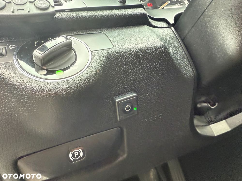 Mercedes-Benz Klasa C 180 Kompressor - 24