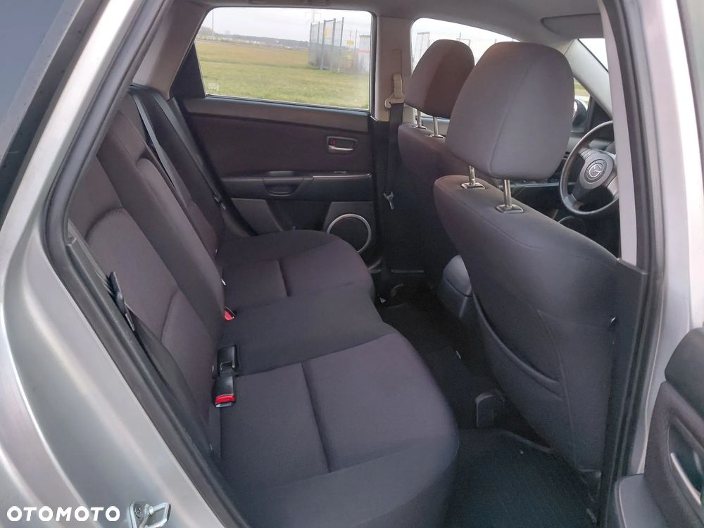 Mazda 3 1.6 Sport Active - 23