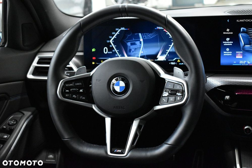 BMW Seria 3 330i xDrive M Sport sport - 12