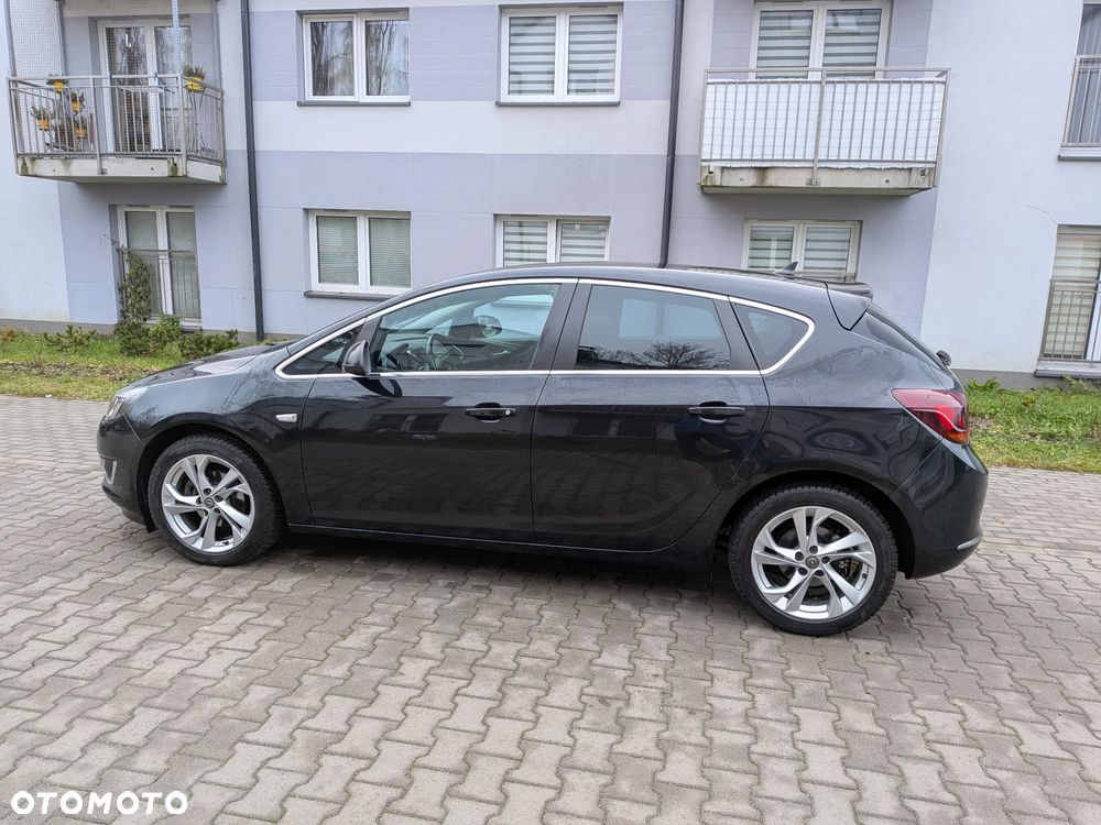Opel Astra 1.4 Turbo Color Edition - 13