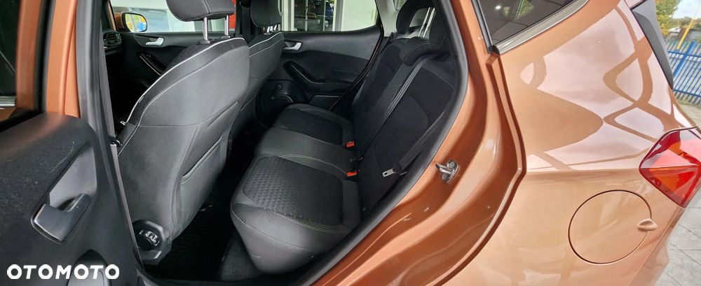 Ford Fiesta 1.1 S&S TITANIUM - 23