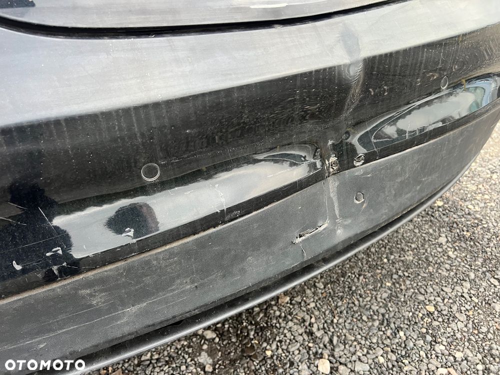 Mercedes-Benz CLA 200 7G-DCT UrbanStyle Edition - 4