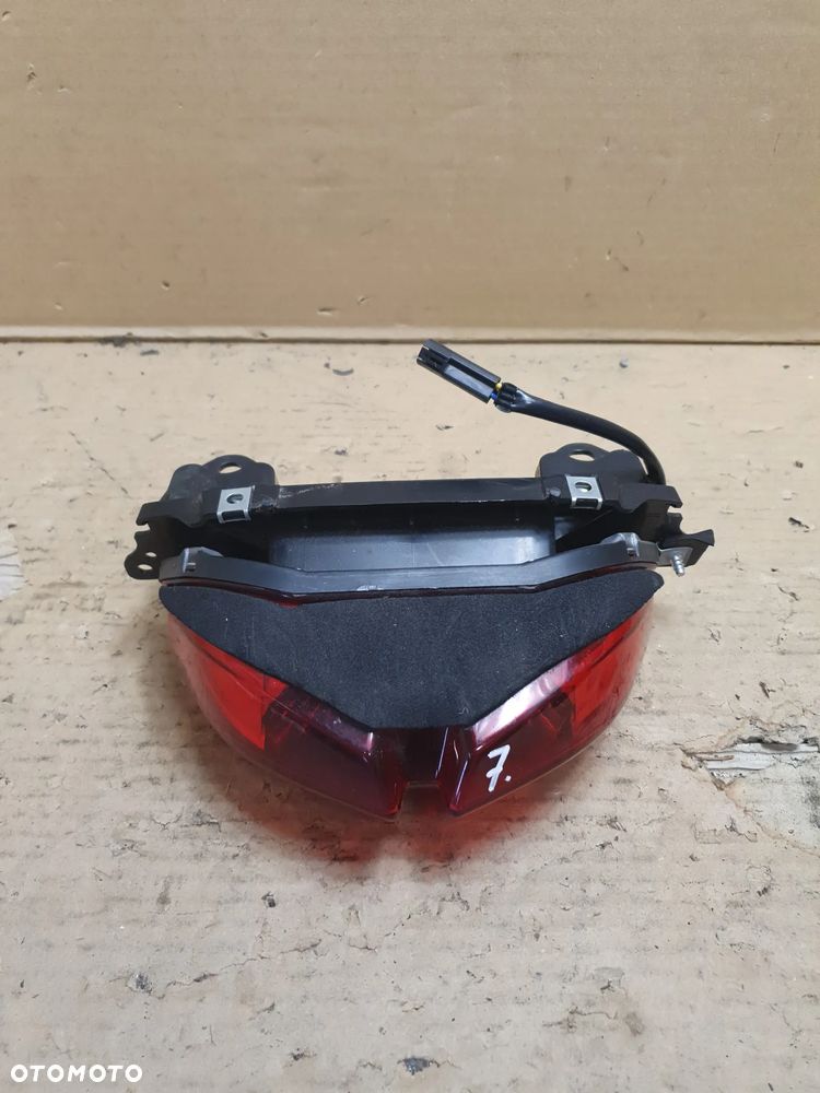 YAMAHA FZ1 LAMPA TYŁ 1146-36 - 1