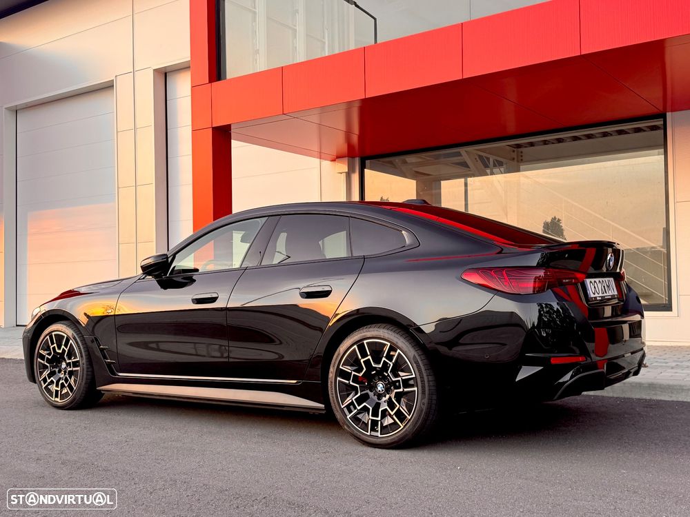 BMW i4 eDrive40 Pack Desportivo M Pro - 13