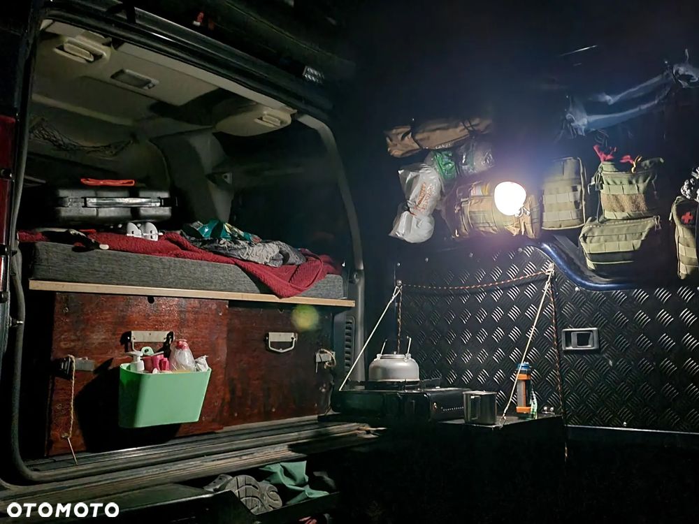 Land Rover Discovery - 14