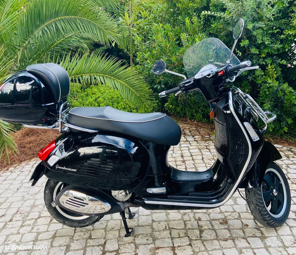 Vespa GTS Super GTS 300 Granturismo - 3