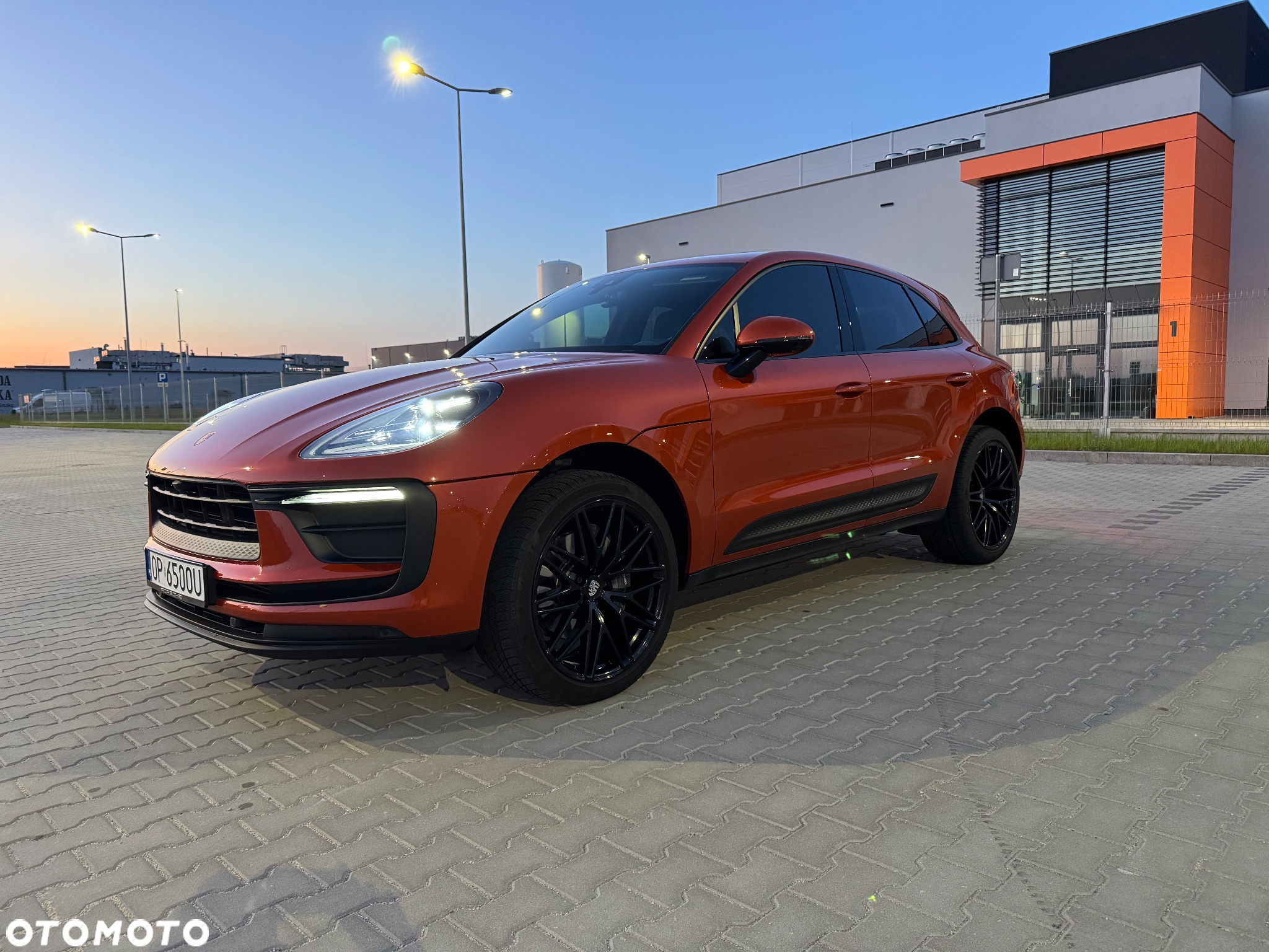 Porsche Macan Standard - 18
