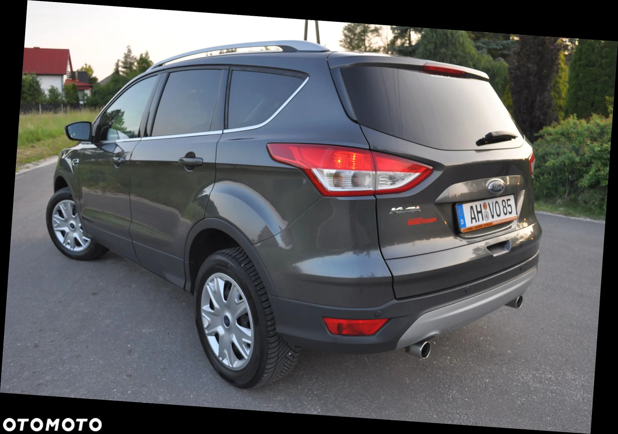 Ford Kuga 2.0 TDCi 4x4 Business Edition - 2