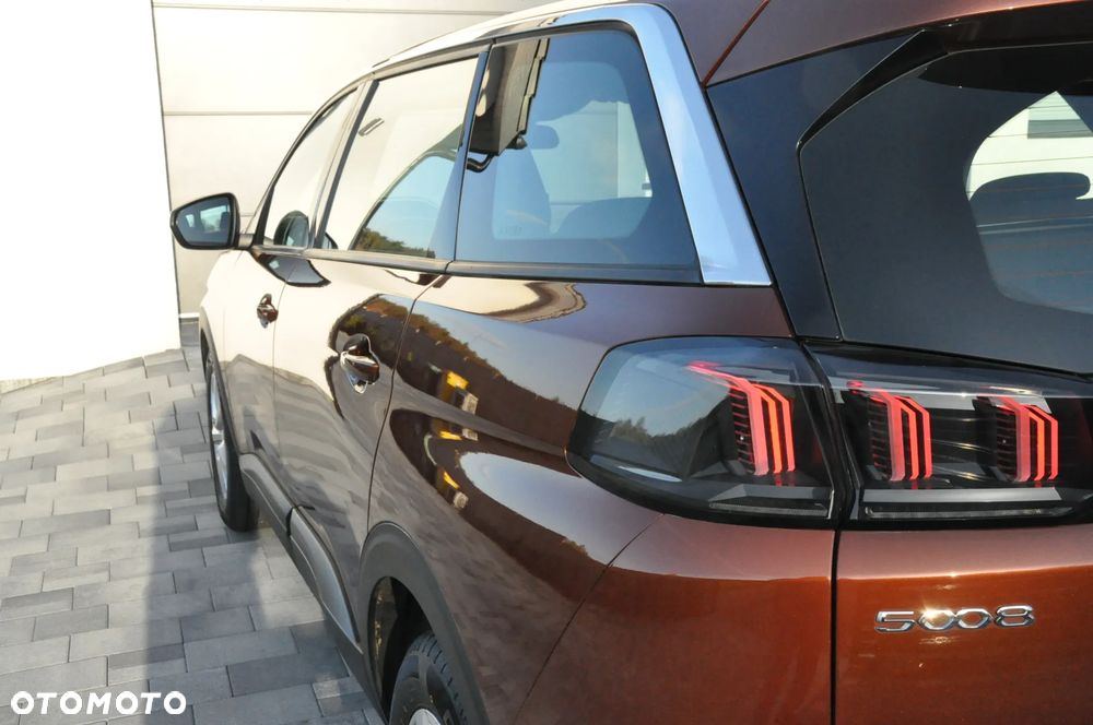 Peugeot 5008 1.2 PureTech Allure S&S EAT8 - 12