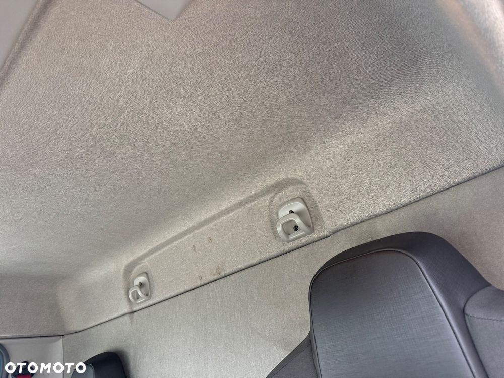 Renault D12 / 220 KM / WINDA / KONTENER 8,30M / ROLETA ELEKTRYCZNA / Z FRANCJI / STAN BDB / / / - 37