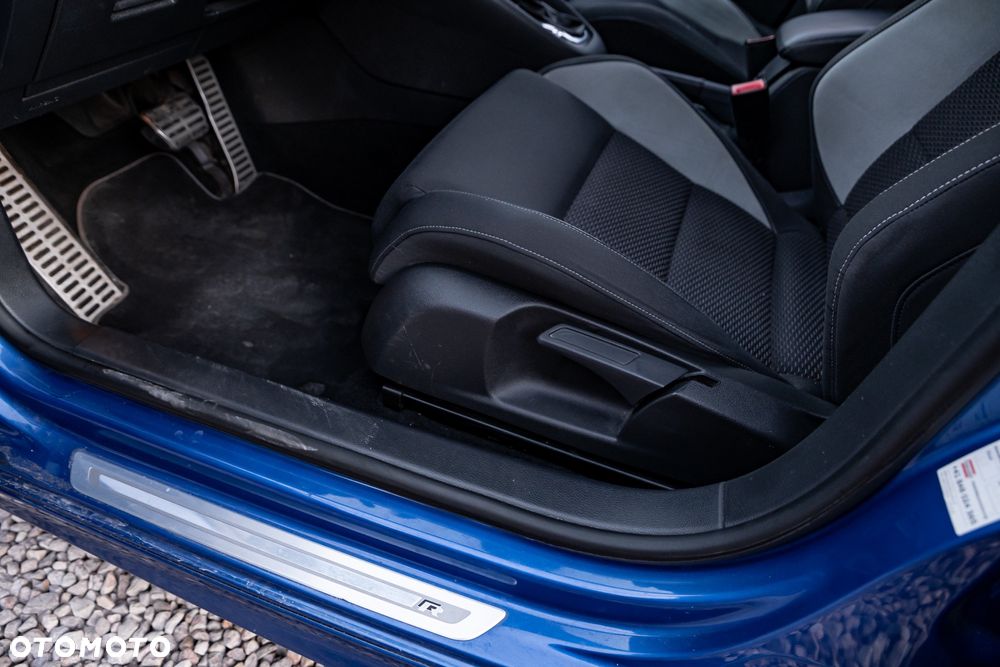 Volkswagen Golf 2.0 R - 17