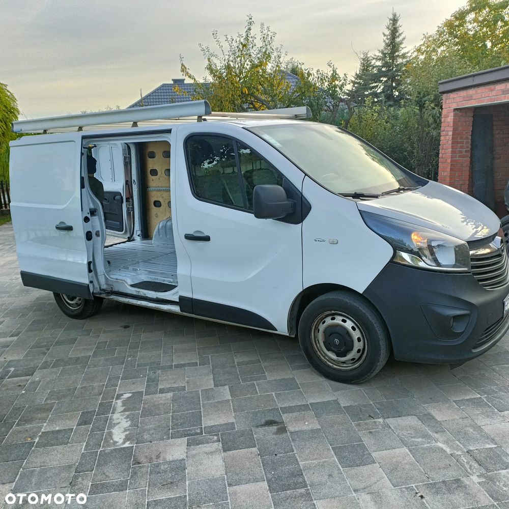 Opel Vivaro - 22