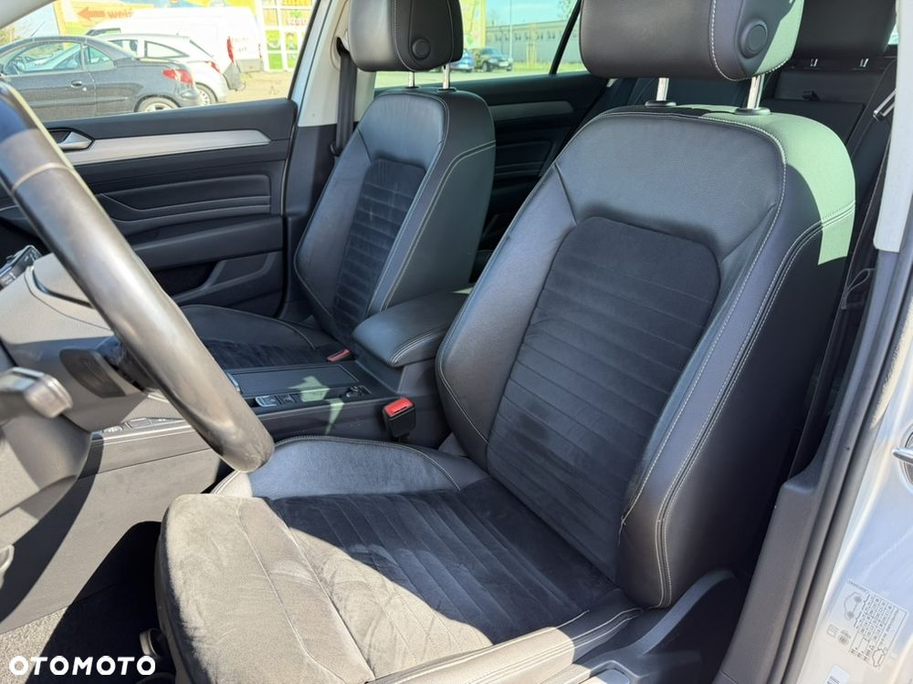 Volkswagen Passat - 22