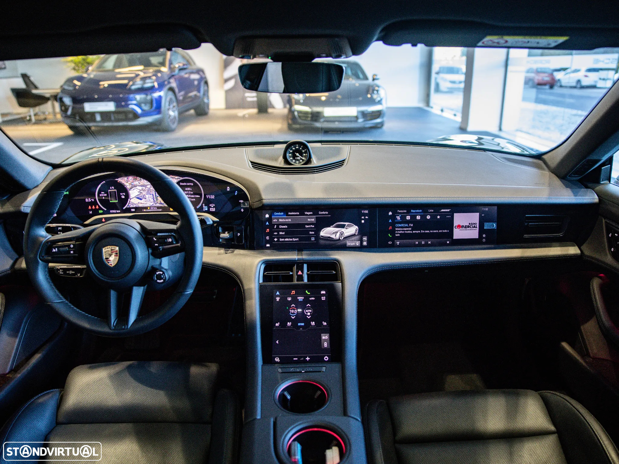 Porsche Taycan 4S - 15