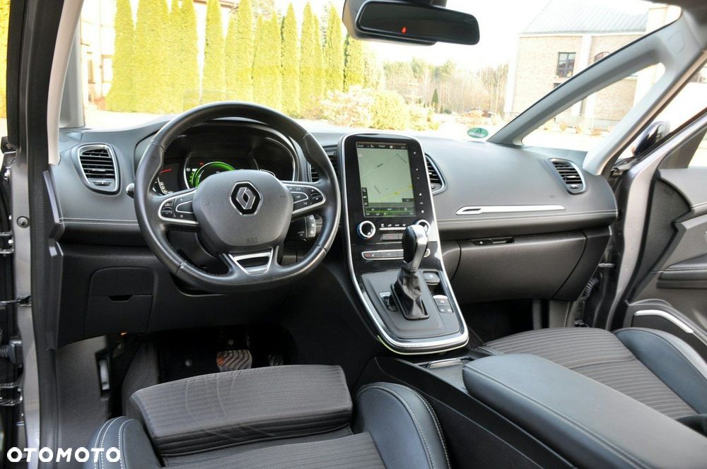Renault Grand Scenic - 30