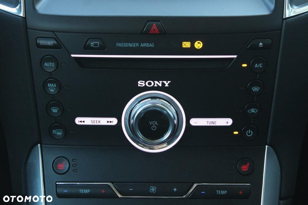 Ford S-Max - 17