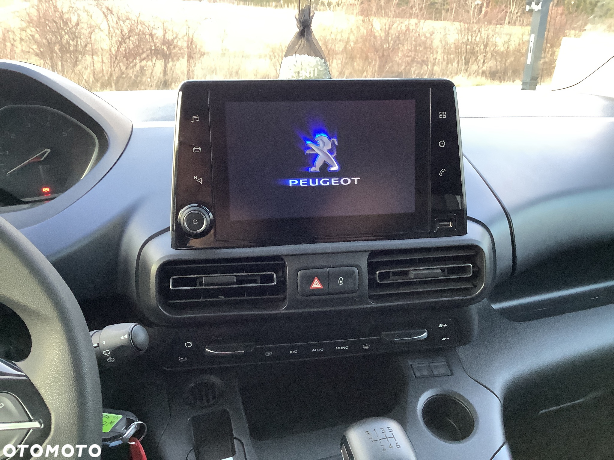 Peugeot Rifter 1.5 BlueHDI Allure Pack S&S - 14