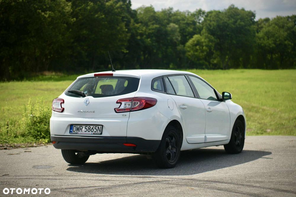 Renault Megane ENERGY TCe 115 Start & Stop Authentique - 5