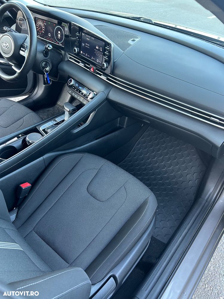 Hyundai Elantra 1.6 l 123 CP CVT Highway - 7