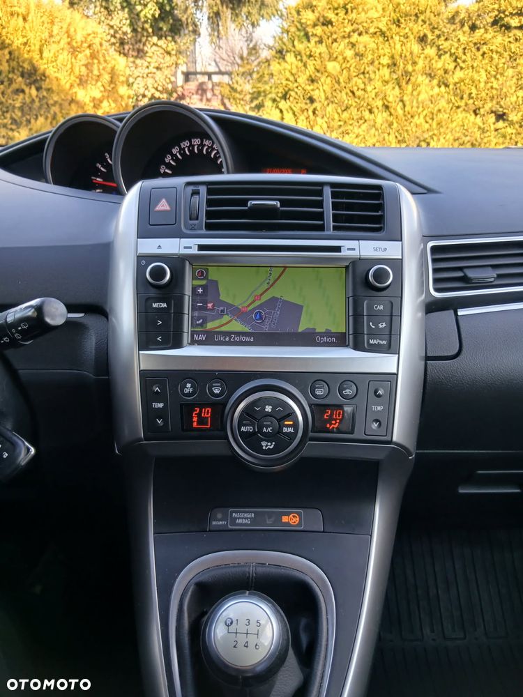 Toyota Verso 2.0 D-4D Executive - 4