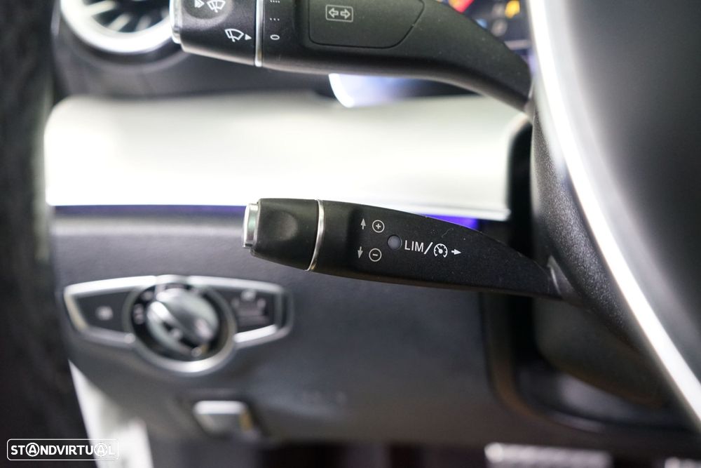 Mercedes-Benz E 220 d AMG Line - 28