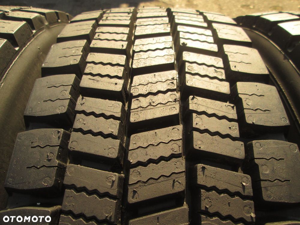 Opony ciężarowe 235/75r17.5 Bieżnikowana WZÓR MICHELIN XDE2. Opony ciężarowe - 9