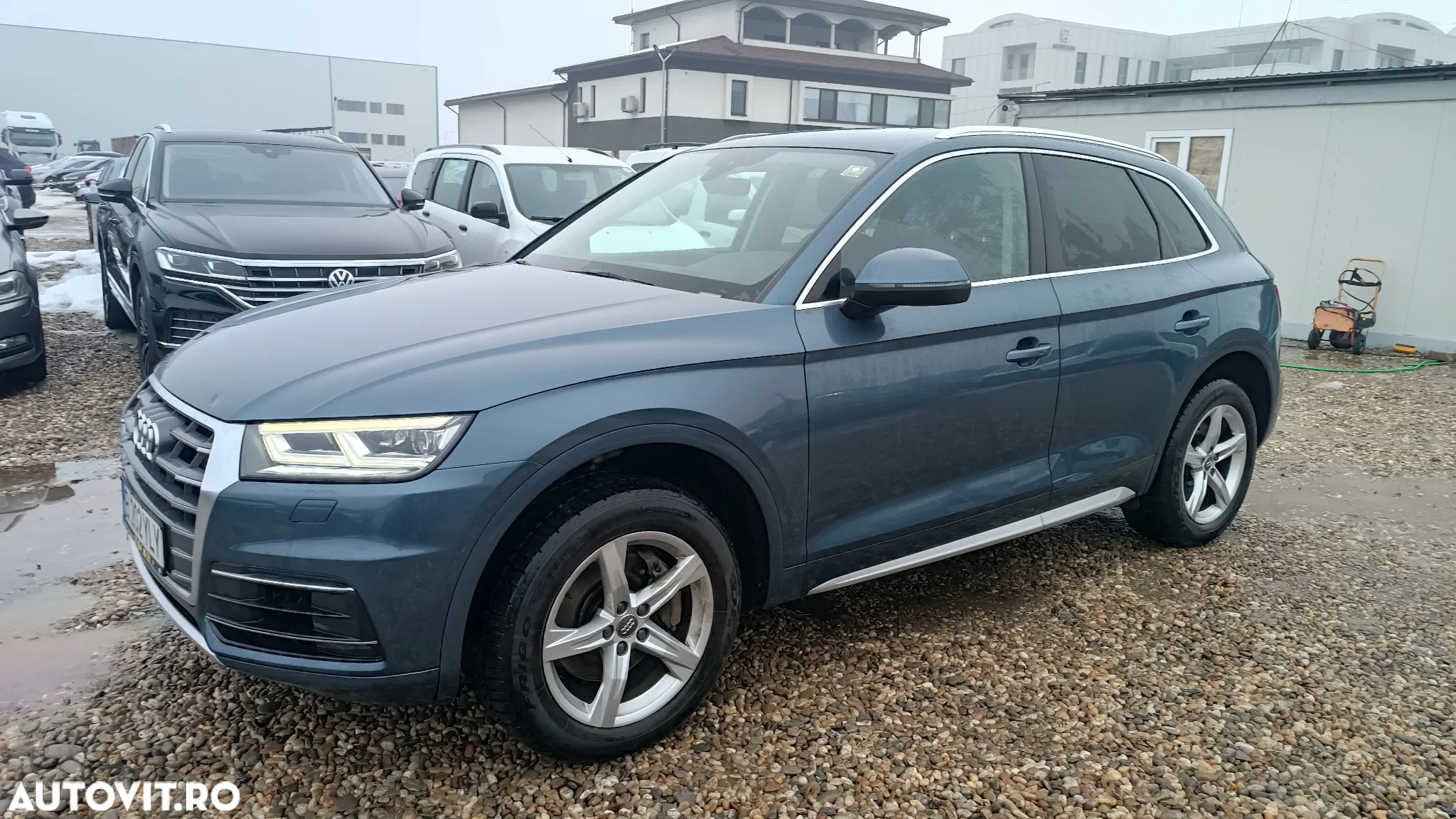 Audi Q5 2.0 40 TDI quattro S tronic Basic - 8