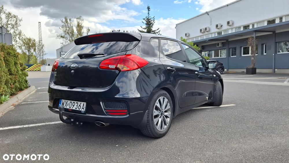 Kia Ceed 1.6 GDI L Business Line DCT - 2