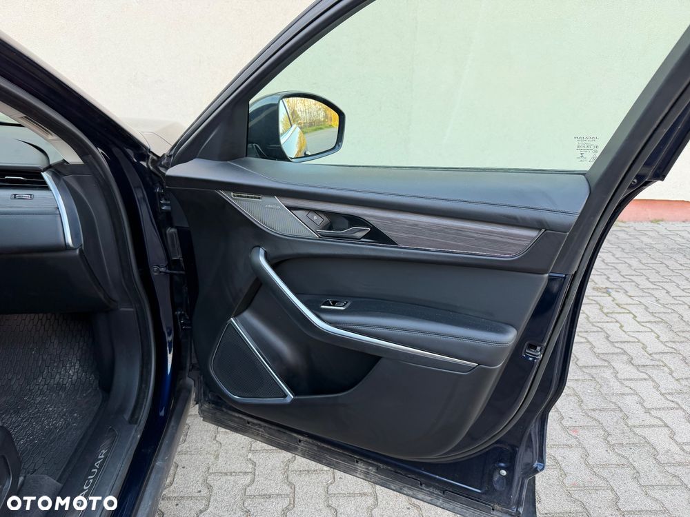 Jaguar F-Pace 2.0 D200 mHEV AWD SE - 21