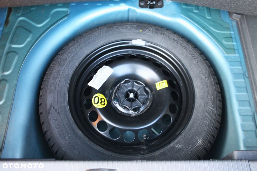 Opel Corsa 1.4 16V Color Edition - 20